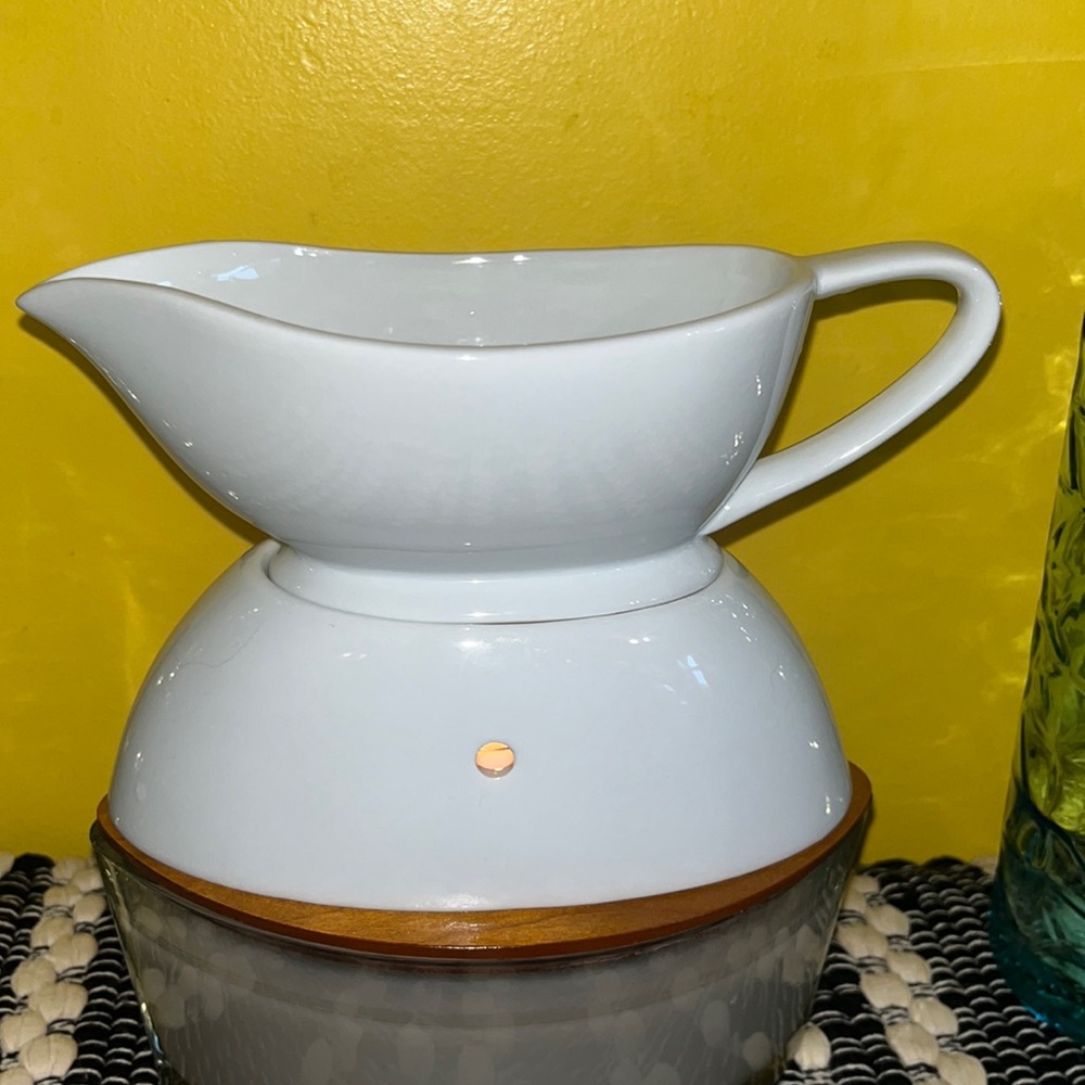 Crate&Barrel White Gravy Boat with tea light candle warmer